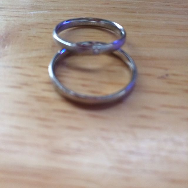 【insembre(インセンブレ)の口コミ】 ダイヤが目立つものや、ピカピカに光る指輪ではなく、指輪はしててもあま…