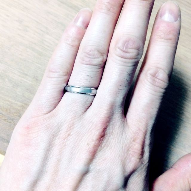 【CHRISTIAN BAUER(クリスチャンバウアー)の口コミ】 何店舗か周りましたが、今の流行りの指輪は、幅が短い物しか見つからなく…