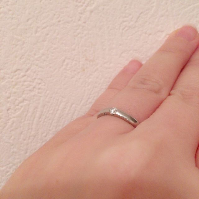 【フェスタリア サンクチュアリの口コミ】 数件、検討のために宝飾店を回りました。夫はあまり指輪に興味がなさそう…