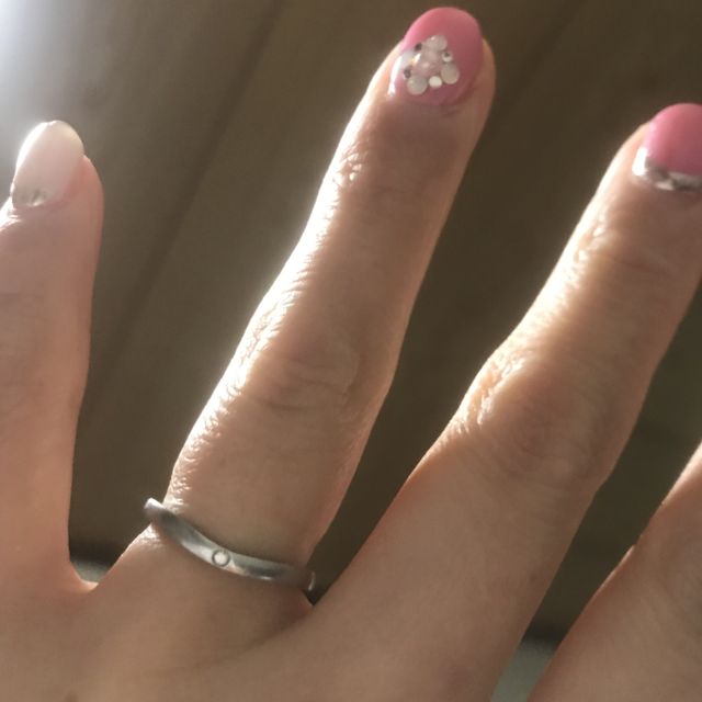 【カルティエ(Cartier)の口コミ】 最初三つくらいブランドで悩みました！はめてみると自分の指にしっくりき…