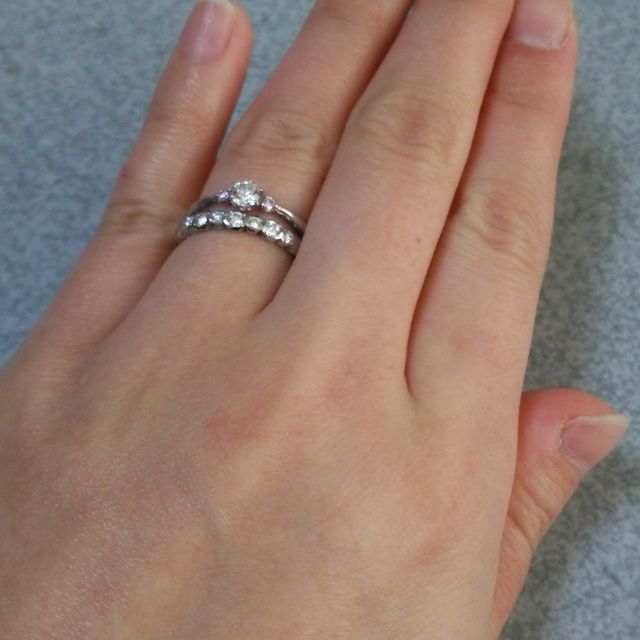 【PILOT BRIDAL(パイロットブライダル)の口コミ】 ダイヤがキラキラ光るような指輪が欲しくて探していました。ハーフエタニ…