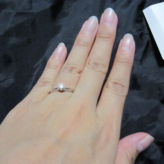 【ティファニー(Tiffany & Co.)の口コミ】 婚約指輪を買うにあたり、昔から憧れだったティファニーがいいと以前から…