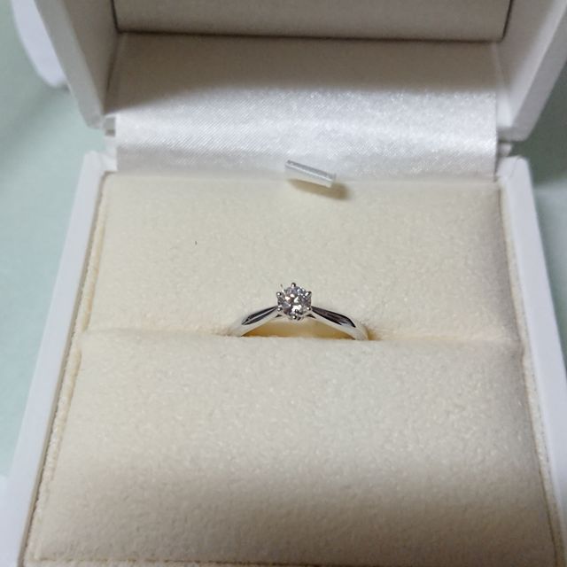 【TASAKI(タサキ)の口コミ】 婚約指輪を購入しました。ダイヤモンドは小ぶりで可愛らしいものが良かっ…