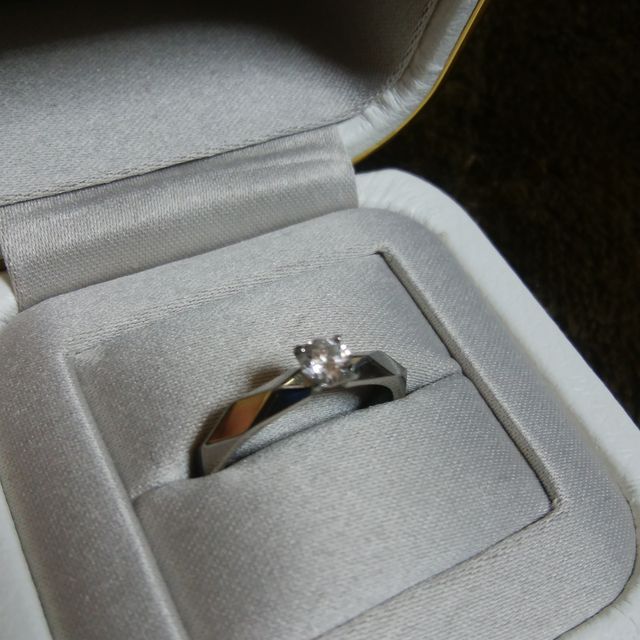 【ブシュロン(BOUCHERON)の口コミ】 まずはデザインです！正直いろんな所の婚約指輪を山ほどみましたが、ダイ…