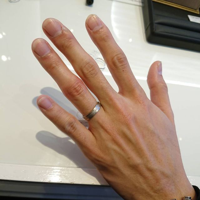 【JEWELRY  KAMATA(ジュエリーかまた)の口コミ】 デザインを自分達で決めることができたので、自分達らしいものが作成でき…