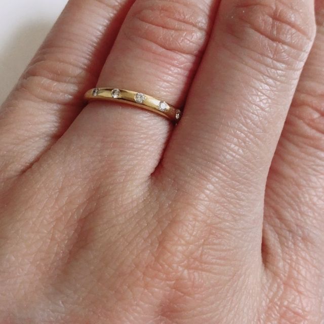 【ブルガリ(BVLGARI)の口コミ】 シンプルで飽きがこなく長く使えそうなデザインだったこと、試着した際に…