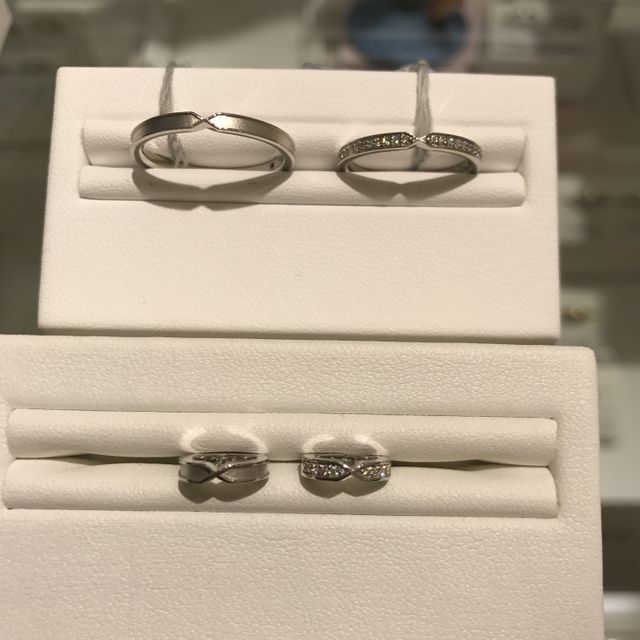 【Douxmiere bijou SOPHIA(ドゥミエール ビジュソフィア)の口コミ】 他ブランドでは見たことのない、リボンのような形のデザインが魅力的でし…