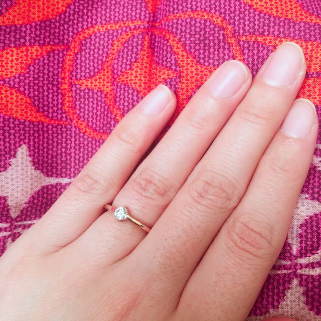 【Galopine & Galopin(ガロピーネガロパン)の口コミ】 日常使いできるもので迷いっていたのですが、ダイヤが埋め込まれいるもの…