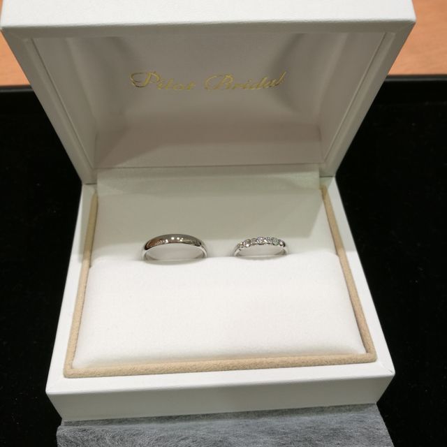 【PILOT BRIDAL(パイロットブライダル)の口コミ】 遠目でもキラッキラのハーフエタニティに大満足です。金属アレルギーなの…