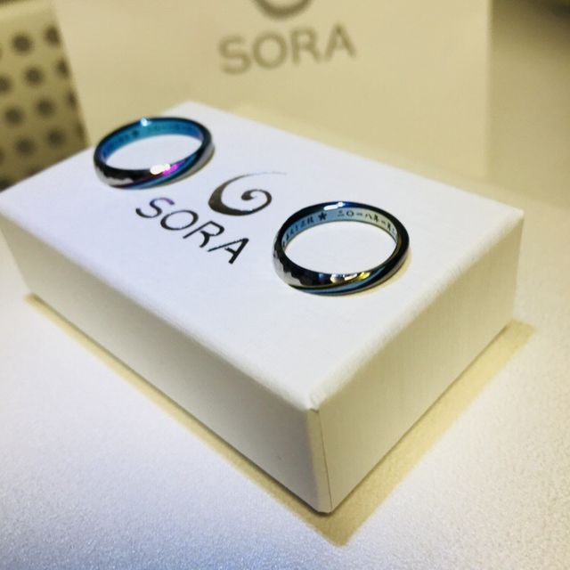 【SORA(ソラ)の口コミ】 カラフルな発色が素敵で、ほかのどの指輪屋さんを見ても、ソラの指輪だけ…
