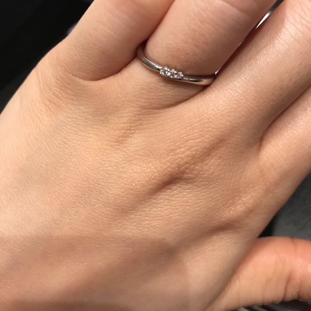 【ラザール ダイヤモンド(LAZARE DIAMOND)の口コミ】 ベイベリーの指輪のコンセプトにとても惹かれました。
『ただ一人を愛する…