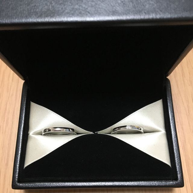 【エクセルコダイヤモンド(EXELCO DIAMOND)の口コミ】 シンプルなものがよくダイヤは一つのものと決めていたのですが、こちらで…