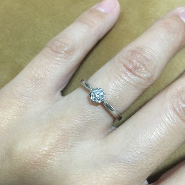 【TRECENTI(トレセンテ)の口コミ】 婚約指輪は、結局付ける機会がなくてタンスの肥やしになっているなんて話…