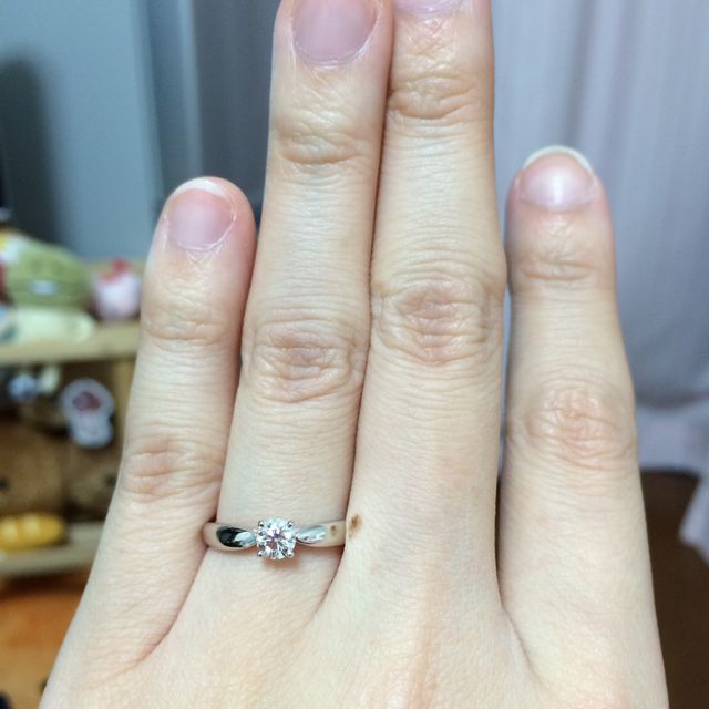 【ティファニー(Tiffany & Co.)の口コミ】 一粒ダイヤで華奢すぎないもの、憧れのブランドティファニーという重要ポ…
