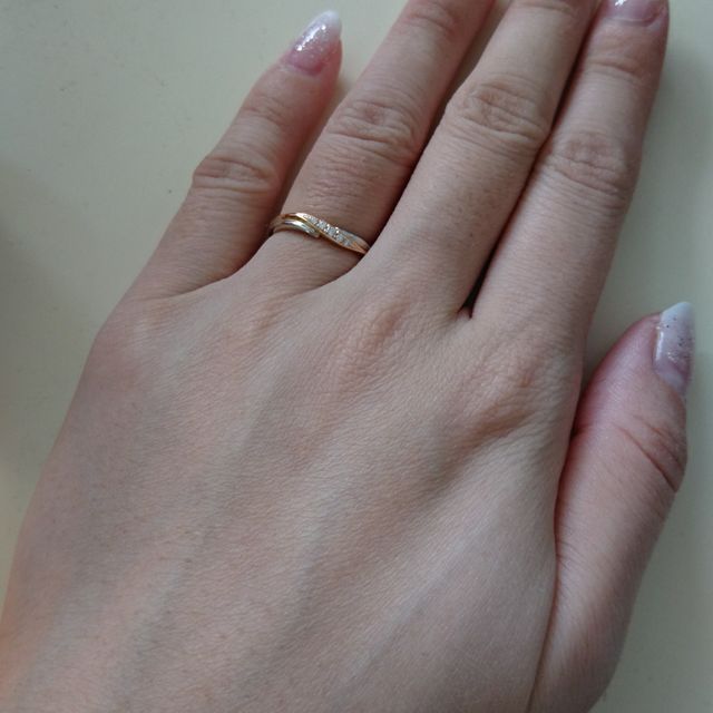 【銀座ダイヤモンドシライシの口コミ】 一番最初に紹介された指輪でどれをみても最初のがとても良く、割と早く即…
