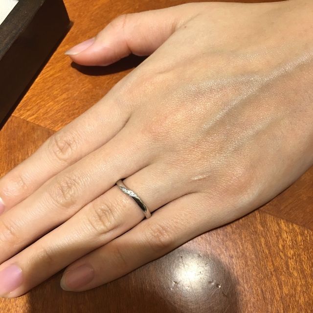 【TRECENTI(トレセンテ)の口コミ】 シンプルだけど、ダイヤモンドが着いていて可愛いところがオススメです。…