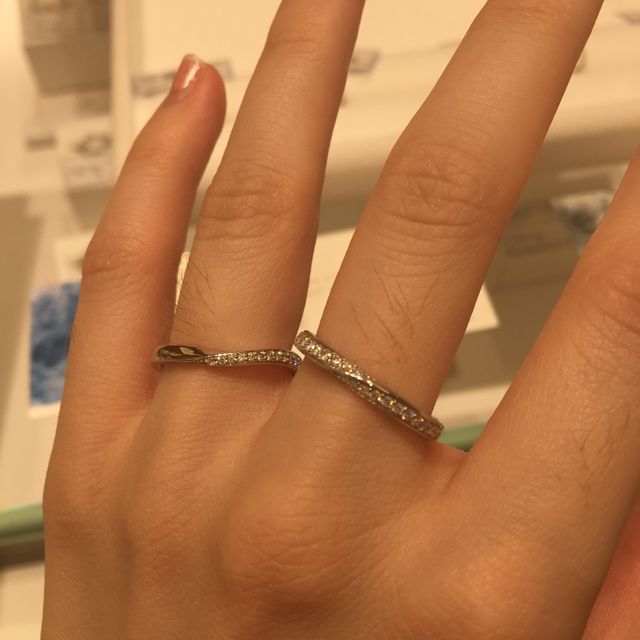 【festaria bijou SOPHIA(フェスタリア ビジュソフィア)の口コミ】 メレダイヤがぎっしり詰まっているのを探していたので可愛かったです。少…