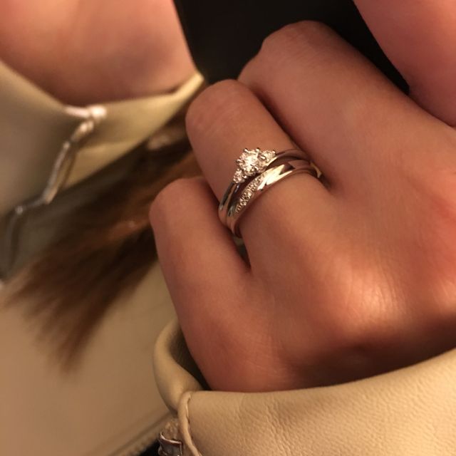 【銀座ダイヤモンドシライシの口コミ】 色んな店を周りましたが、どの店も指輪を売ろうと必死で無理矢理指輪が似…