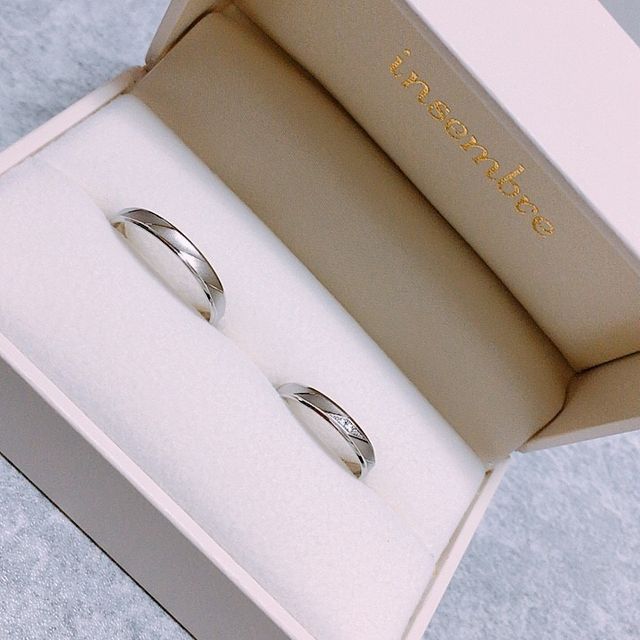 【insembre(インセンブレ)の口コミ】 もともと派手な指輪は嫌だなぁと思っていました。
この指輪を見たとき、派…