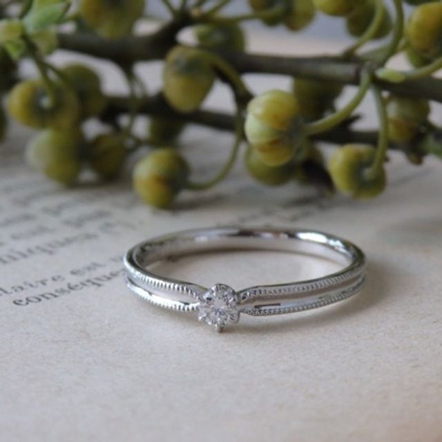 【ith(イズ)の口コミ】 あまりカラットが大きくなく、普段からつけやすい指輪を探していました。
…