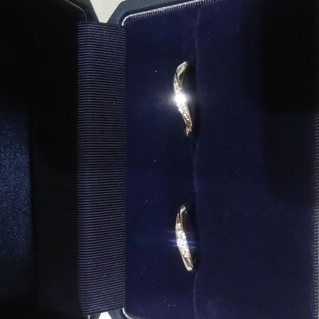 【銀座ダイヤモンドシライシの口コミ】 日常的につけることを考えて、違和感がなくフィットするデザインが良かっ…