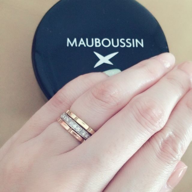 【MAUBOUSSIN(モーブッサン)の口コミ】 何店舗か候補があり試着を繰り返していましたが最終この結婚指輪にしたの…