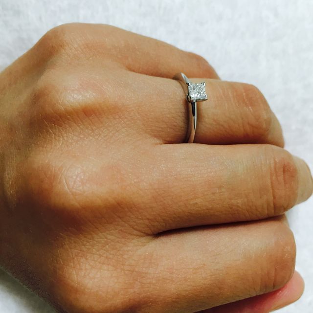 【ティファニー(Tiffany & Co.)の口コミ】 自分で選んだ指輪を試着しました。直感で選び、一目惚れでした。定員さん…