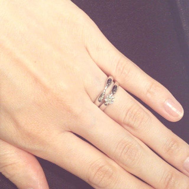 【ティファニー(Tiffany & Co.)の口コミ】 彼とお揃いの指輪に憧れてはいましたが、実際に試着してみたらダイアモン…