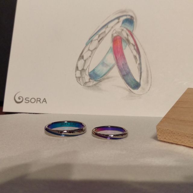 【SORA(ソラ)の口コミ】 ジルコニウムの綺麗な発色に一目惚れでした。
店頭で実際に発色やデザイン…