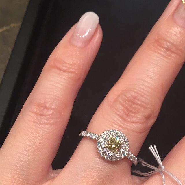 【ティファニー(Tiffany & Co.)の口コミ】 ティファニーのソレストに憧れていたのですが、試着したカラット数のもの…