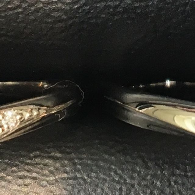 【ラザール ダイヤモンド(LAZARE DIAMOND)の口コミ】 シンプルではないものを探していました。ダイヤモンドの輝きが好きで、そ…