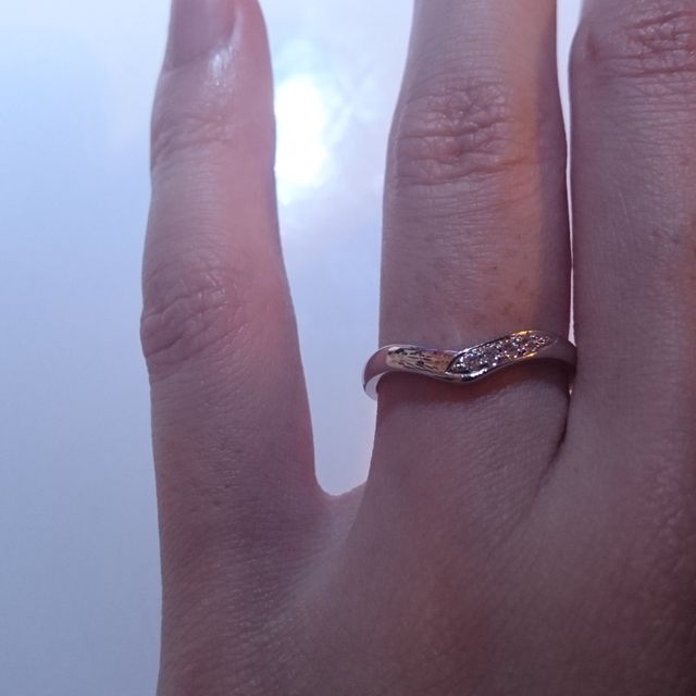 【MIKIMOTO(ミキモト)の口コミ】 婚約指輪と同時に購入しました。生活する際には結婚指輪を外すことが前提…