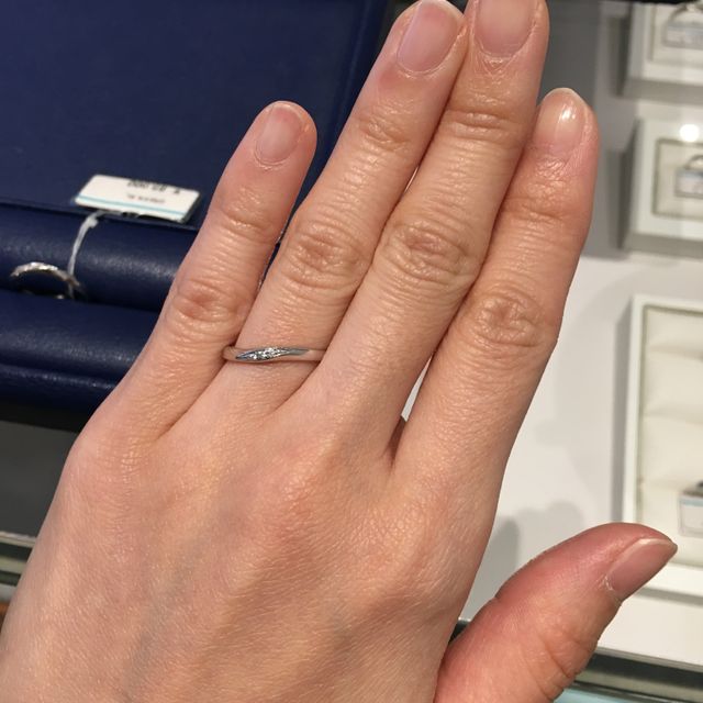 【TRECENTI(トレセンテ)の口コミ】 シンプルで飽きのこないデザインがとても気に入りました！
一石ダイヤのタ…