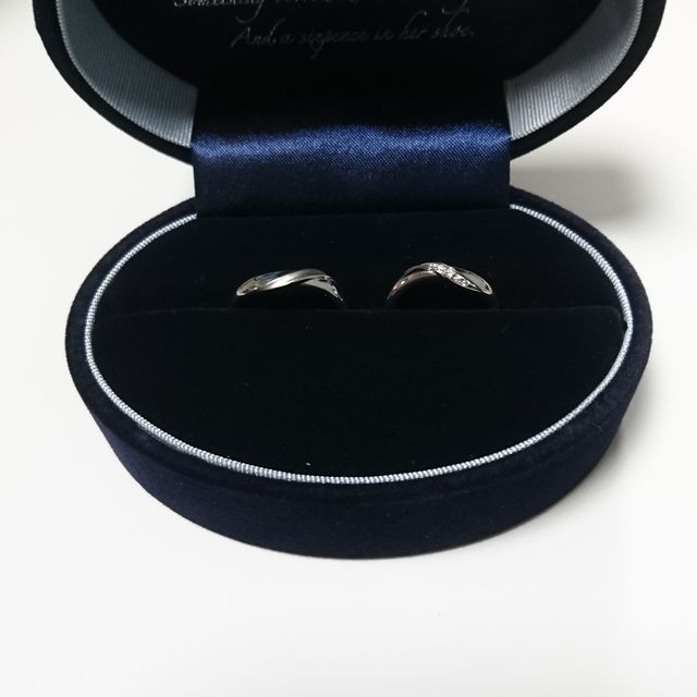 【Something Blue(サムシングブルー)の口コミ】 シンプルかつとても可愛くて旦那さんも満足していたので最後2社さん迷って…