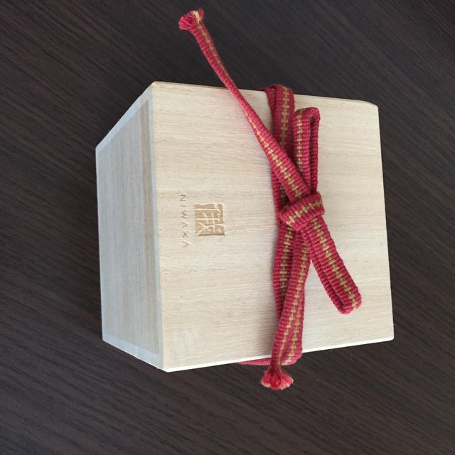 【俄(にわか)の口コミ】 指輪に込められたストーリーが気に入りました。「朝の光を受けて伸びゆく…