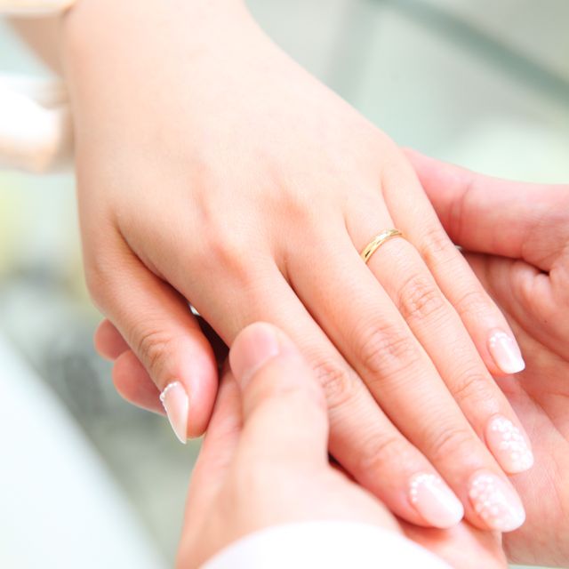 【カルティエ(Cartier)の口コミ】 ゴールド素材の結婚指輪は欧米では人気ですが、日本にはあまり種類がなく…