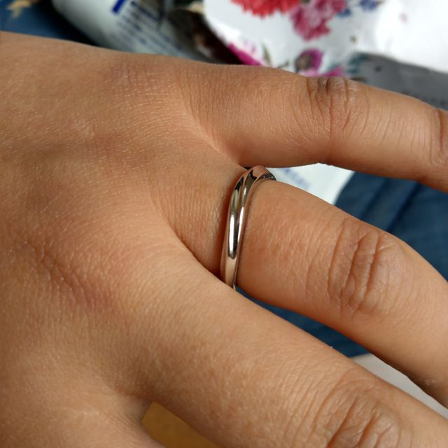 【銀座ダイヤモンドシライシの口コミ】 店員さんがおすすめしてくれた指輪で、デザインとつけ心地でした。 
シラ…