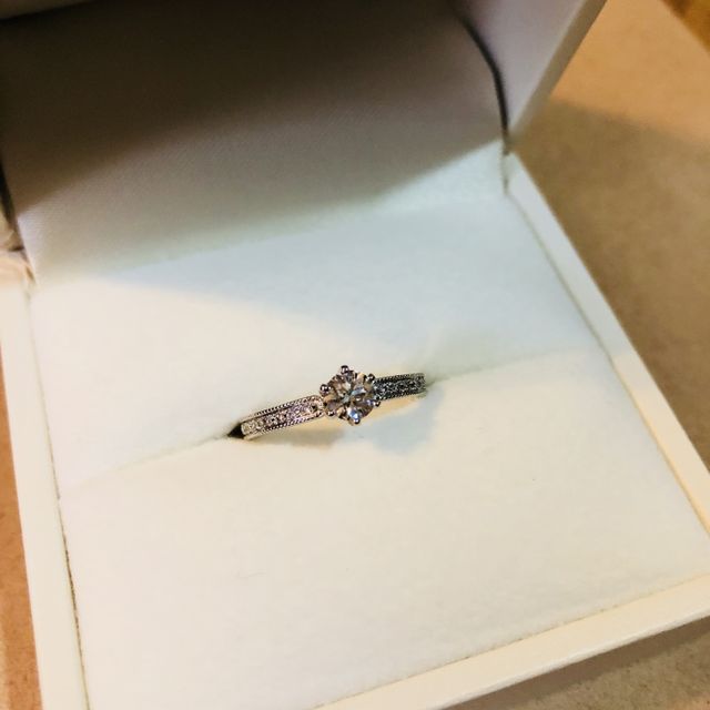 【RosettE(ロゼット)の口コミ】 クラシック調というか、アンティーク調を取り入れながらもシンプルなデザ…