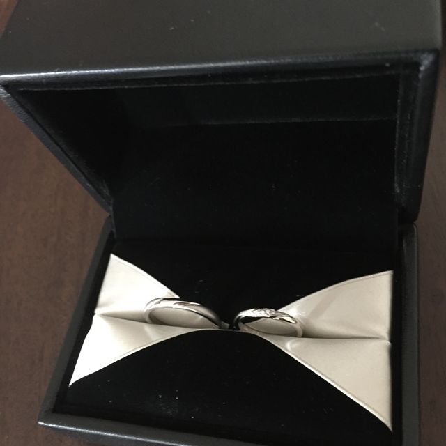 【エクセルコダイヤモンド(EXELCO DIAMOND)の口コミ】 結婚指輪は、ミルウチとダイヤが綺麗なのと、何より付け心地がよかったの…