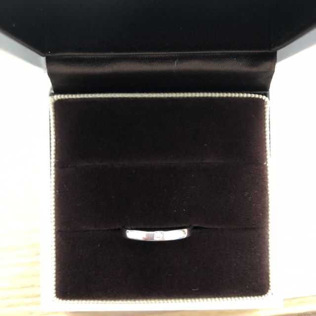 【JEWELRY  KAMATA(ジュエリーかまた)の口コミ】 婚約指輪と違い結婚指輪は結構悩みました！
最初はダイヤのたくさん入った…