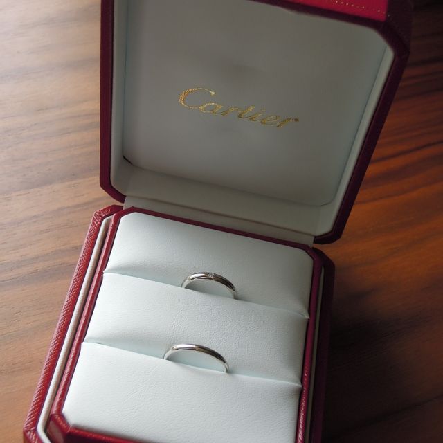 【カルティエ(Cartier)の口コミ】 長く毎日付けるものであり、他人からも目に止まるものでもありますのでそ…