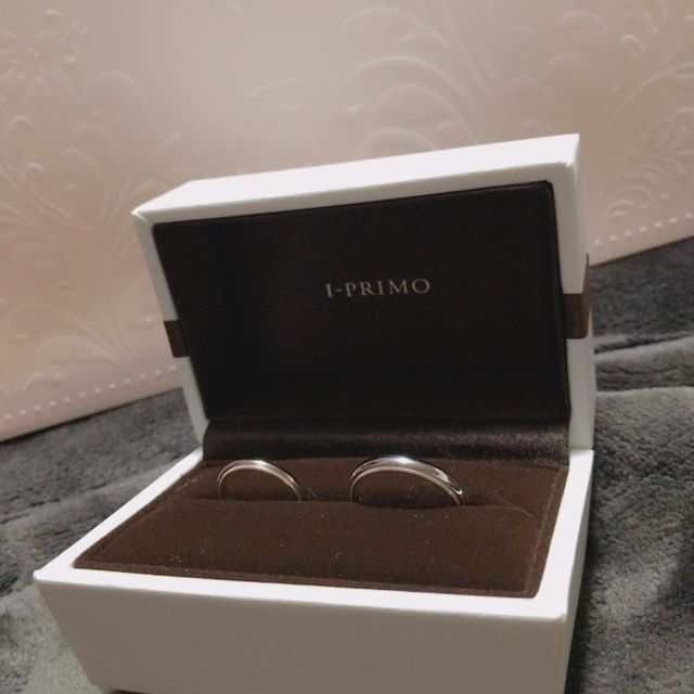 【アイプリモ(I-PRIMO)の口コミ】 シンプルで一部にゴールドが入っている指輪を探していました。
そして、旦…