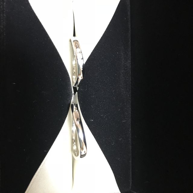 【エクセルコダイヤモンド(EXELCO DIAMOND)の口コミ】 小さいダイヤでもクズ石を使わないところ。メンテナンスが永久保証という…