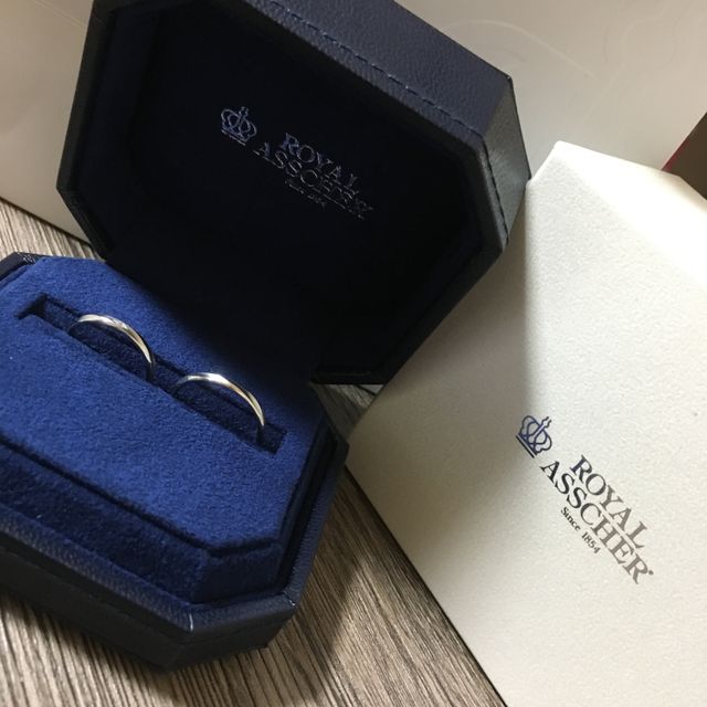 【ROYAL ASSCHER(ロイヤル・アッシャー)の口コミ】 第一に結婚指輪はロイヤルアッシャーがいい！という希望がありブランドは…
