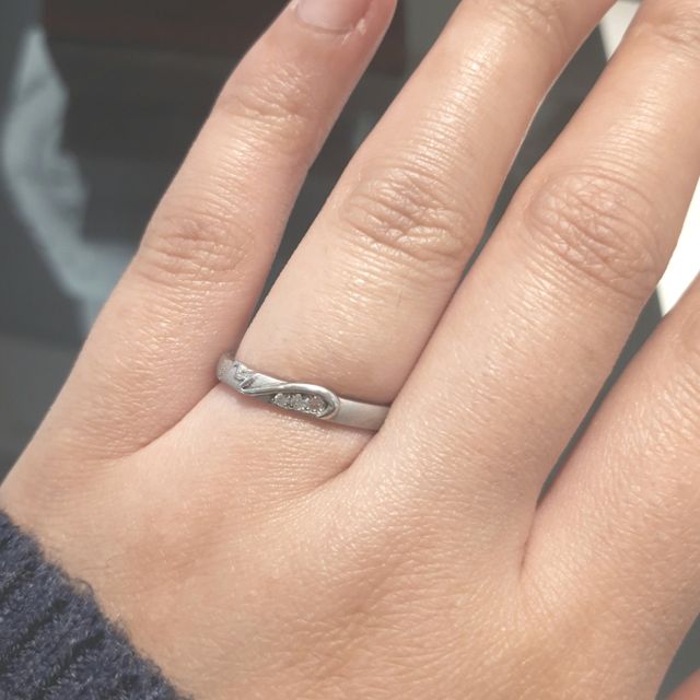 【JEWELRY  KAMATA(ジュエリーかまた)の口コミ】 お互いのイニシャルで、重ねるとハートの形になるという、とてもロマンチ…