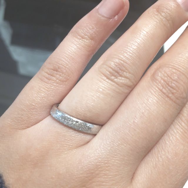 【JEWELRY  KAMATA(ジュエリーかまた)の口コミ】 天の川のように流れる感じがとてもかわいかったのでオススメです。

ダイ…