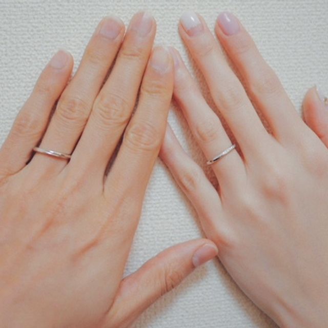 【銀座ダイヤモンドシライシの口コミ】 気になるデザインを１人ずつそれぞれ提案してもらっていたのですが、旦那…