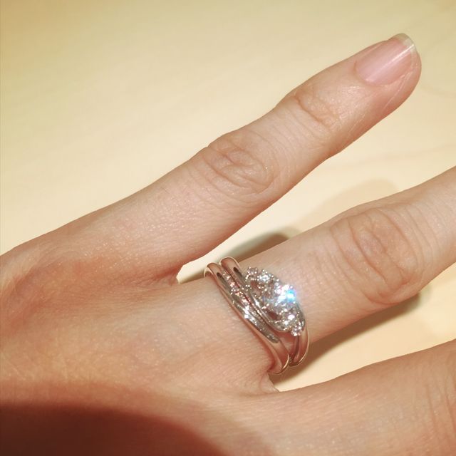 【Foulason(フレゾン)の口コミ】 一番の決め手はデザインでした。本当は婚約指輪は購入しない予定でしたが…