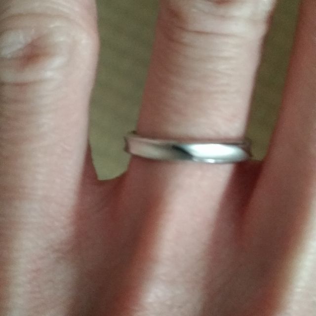 【Something Blue(サムシングブルー)の口コミ】 結婚指輪を買うに当たって、予備知識も無く取り敢えずシンプルなものを探…