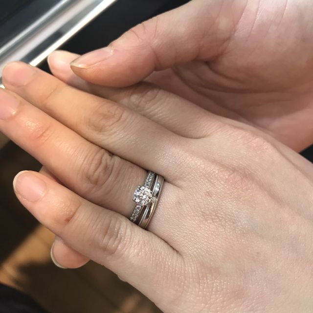 【GALA JEWELRY(ガラジュエリー)の口コミ】 ミル打ちでプラチナの指輪に憧れていました。ミル打ちだとシンプルながら…